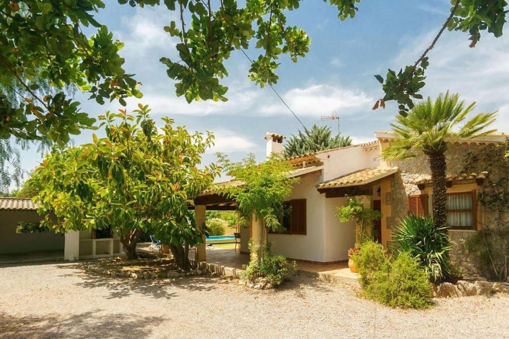 3 Bedrooms With Pool Near By Renthousing Vakantiehuis *