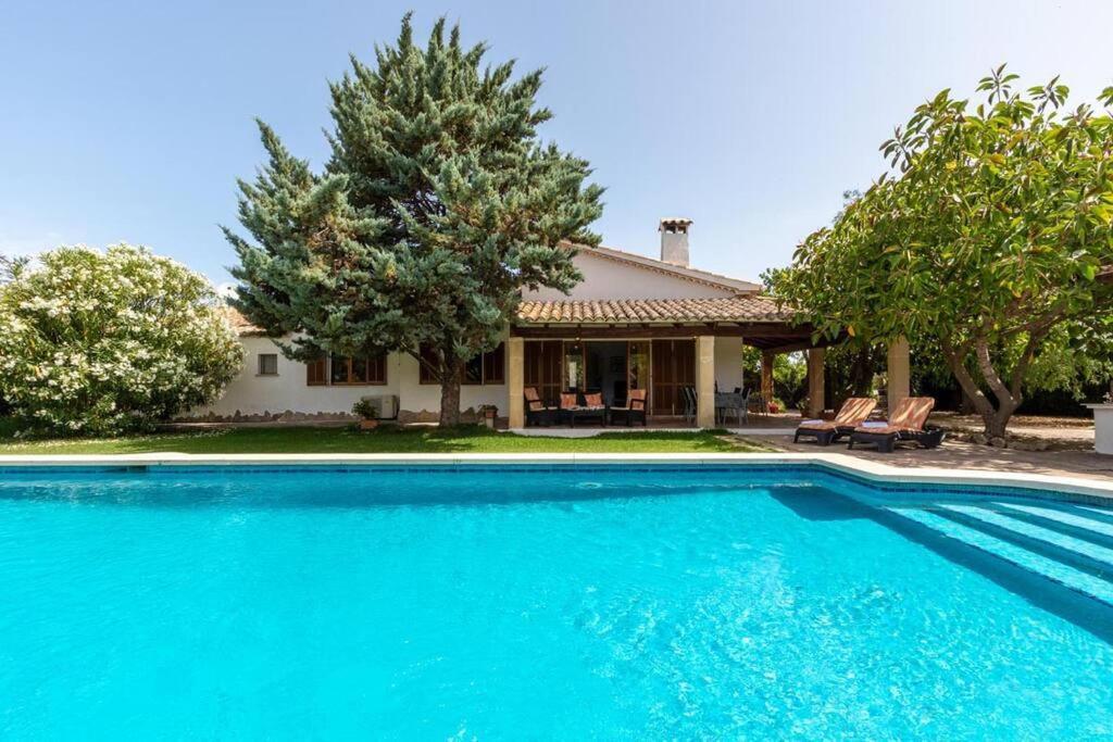 Ferienhaus 3 Bedrooms With Pool Near By Renthousing *