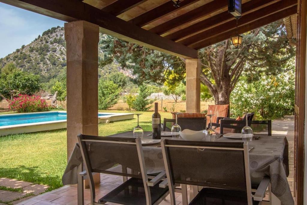 3 Bedrooms With Pool Near By Renthousing Ferienhaus