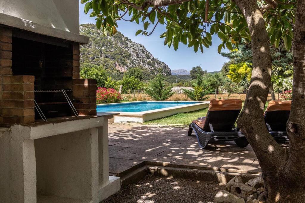 Ferienhaus 3 Bedrooms With Pool Near By Renthousing *