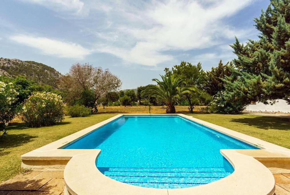 3 Bedrooms With Pool Near By Renthousing *