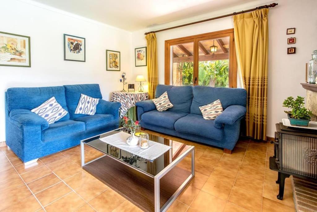 3 Bedrooms With Pool Near By Renthousing